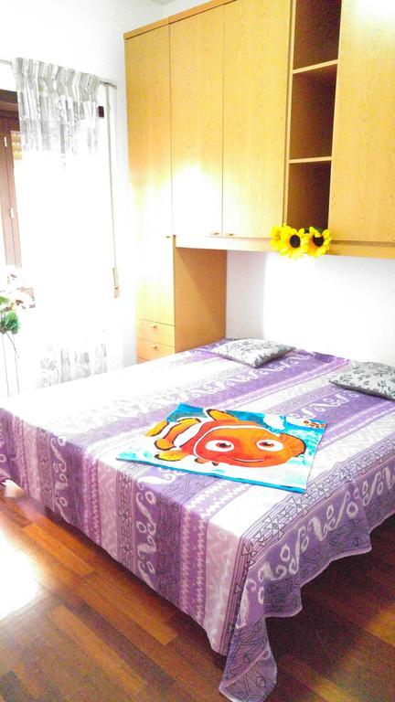Appartamento Turistico Laura Rzym Zewnętrze zdjęcie