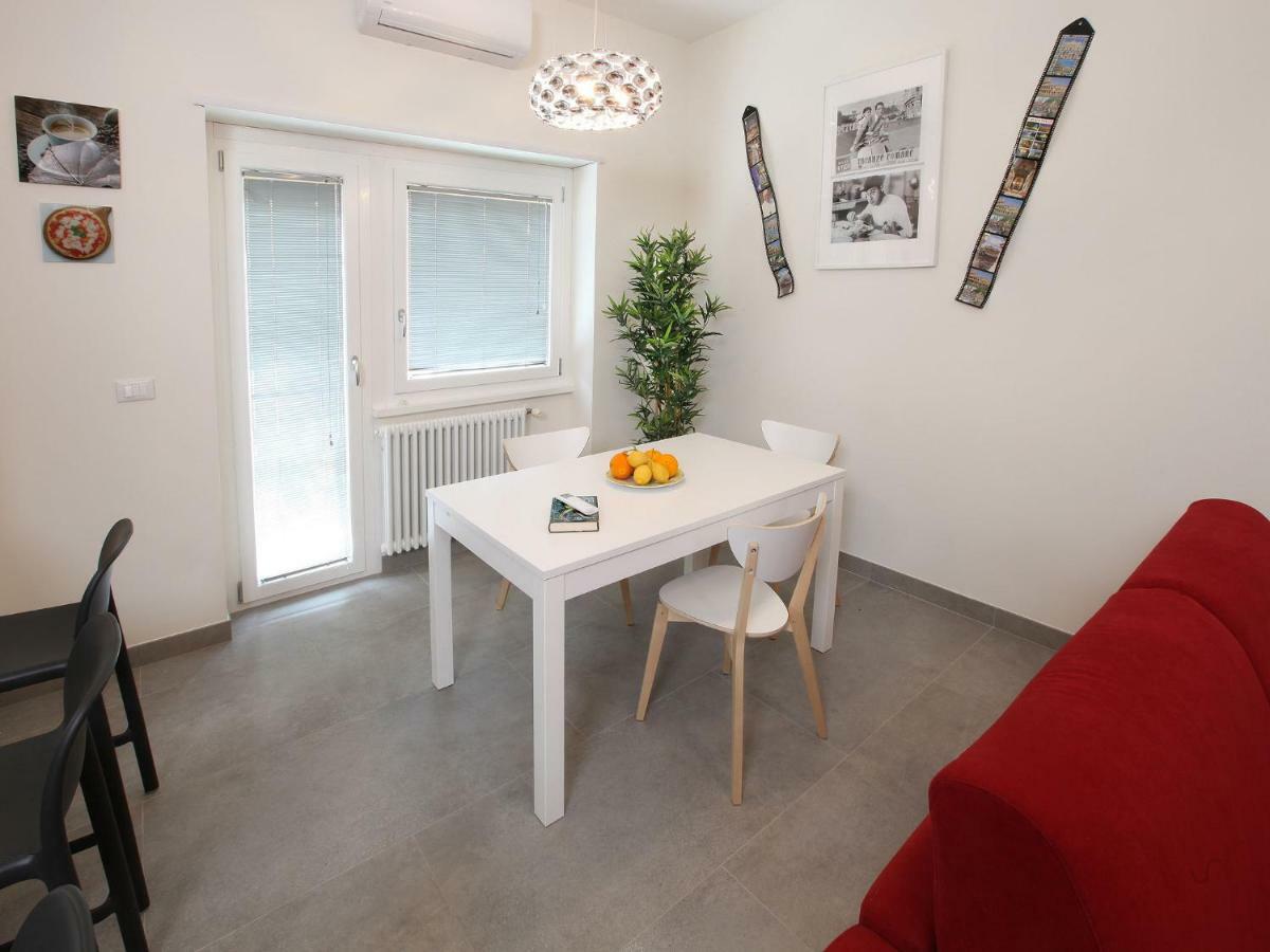 Appartamento Turistico Laura Rzym Zewnętrze zdjęcie